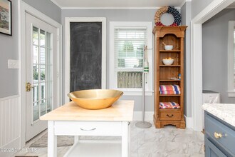 50 South St in Manasquan, NJ - Building Photo - Building Photo