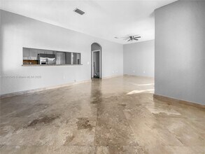 1736 NE 9th Dr in Homestead, FL - Building Photo - Building Photo