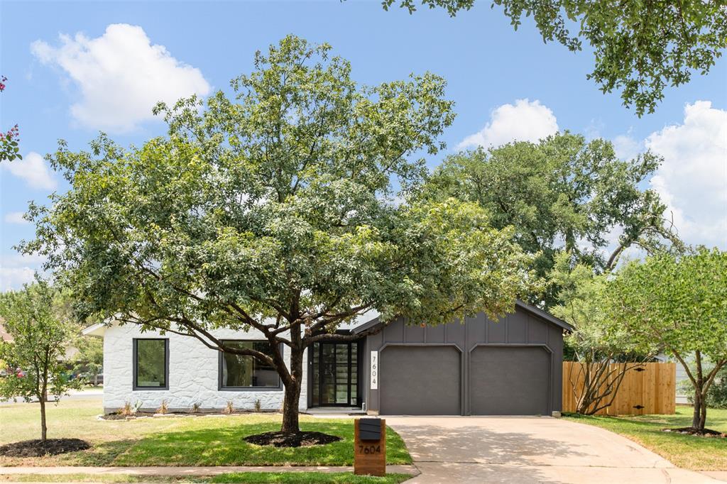 7604 Islander Dr in Austin, TX - Building Photo