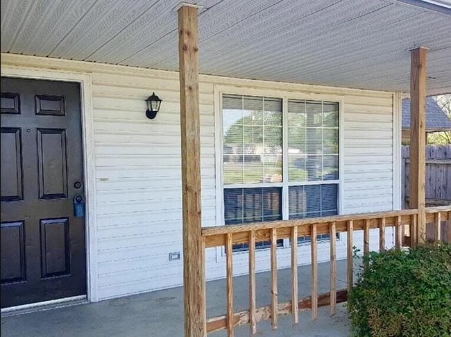 property at 1307 N Willow Dr