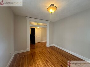 1109 Boylston St, Unit 12 in Boston, MA - Building Photo - Building Photo