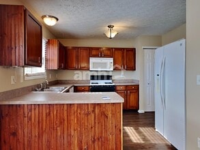 143 Galloway Ridge Dr in Galloway, OH - Foto de edificio - Building Photo