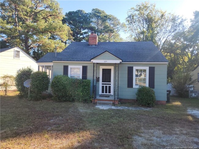 property at 225 Pinecrest Dr