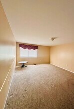 30244 Southampton Ln in Farmington Hills, MI - Building Photo - Building Photo