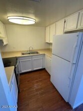 2678 N 43rd Ave-Unit -B in Phoenix, AZ - Building Photo - Building Photo