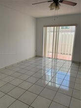 15431 SW 86th Terrace in Miami, FL - Foto de edificio - Building Photo