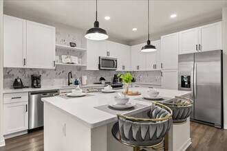 1231 E Plant St in Winter Garden, FL - Building Photo - Building Photo