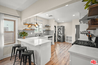 1828 W 84th St in Los Angeles, CA - Building Photo - Building Photo
