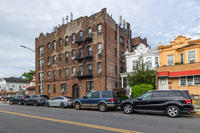 262 Dahill Rd in Brooklyn, NY - Building Photo - Building Photo