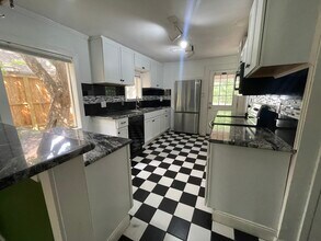 3610 Gramercy St in Houston, TX - Building Photo - Building Photo