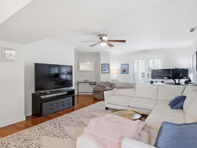 property at 25 Stock St