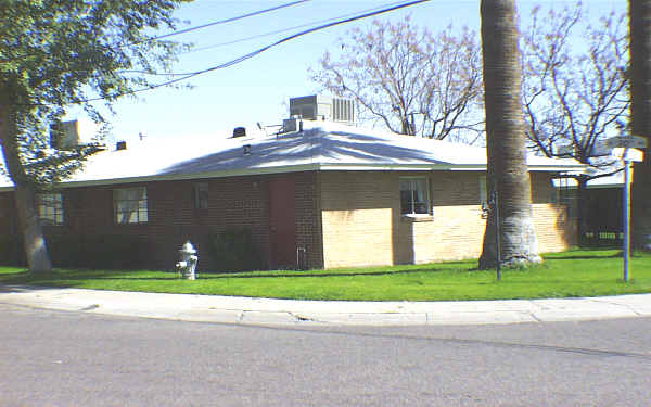 1940-1948 W Amelia Ave in Phoenix, AZ - Building Photo