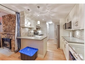 7437 Garfield Dr in Delta, BC - Building Photo - Building Photo