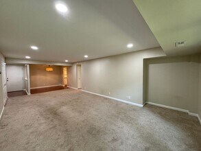 7700 Tremayne Pl in McLean, VA - Building Photo - Building Photo