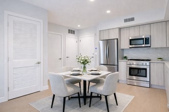 5851 W 88th St, Unit 118-88 in Los Angeles, CA - Building Photo - Building Photo