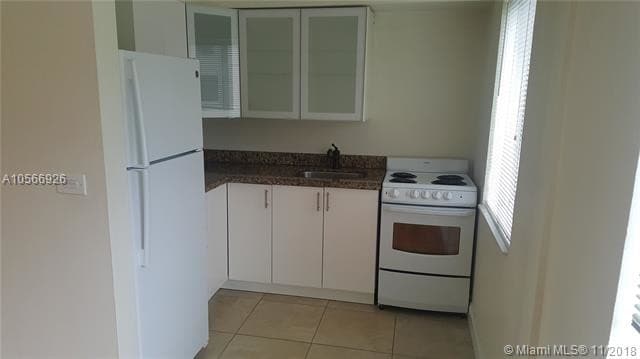 631 NE 72nd Terrace-Unit -2 in Miami, FL - Building Photo - Building Photo