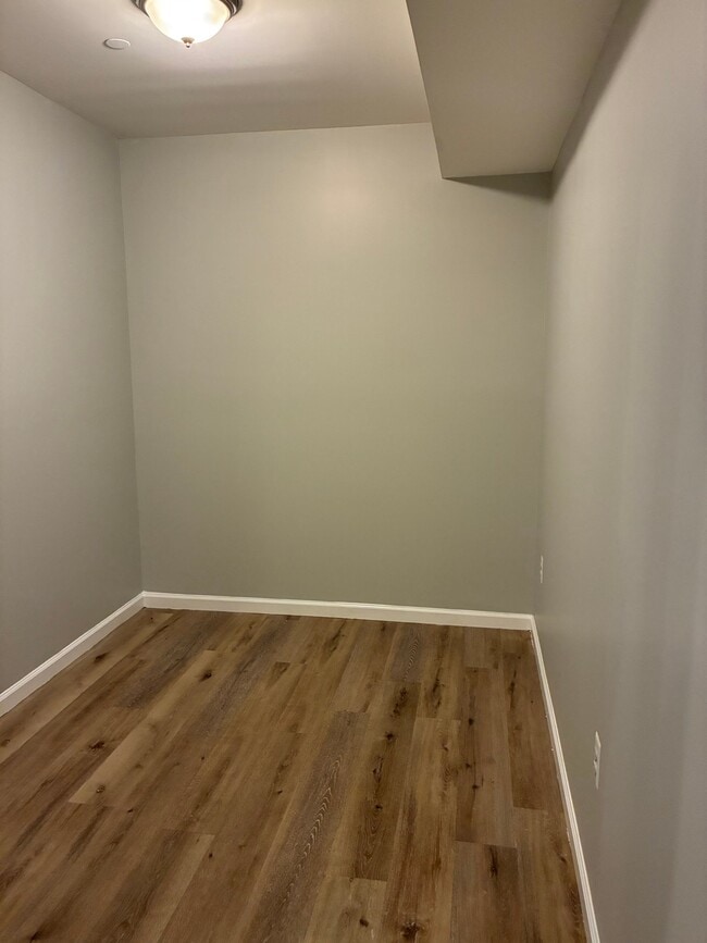 1709 E St NE, Unit 2 in Washington, DC - Building Photo - Building Photo