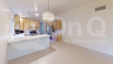 144 E Mesquite Crest Pl in Oro Valley, AZ - Building Photo - Building Photo