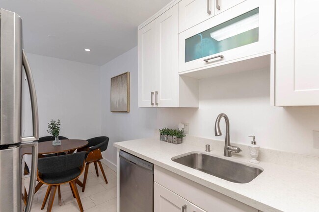 5305 Ridgeview Cir in El Sobrante, CA - Building Photo - Building Photo