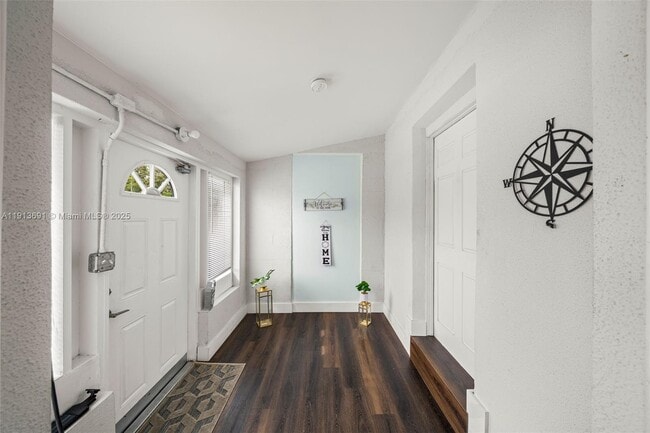 600 SW 10th St in Hallandale Beach, FL - Building Photo - Building Photo