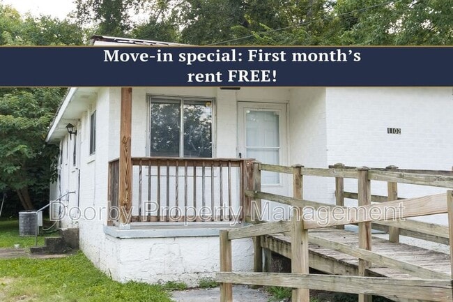 property at 1102 N Hawthorne St