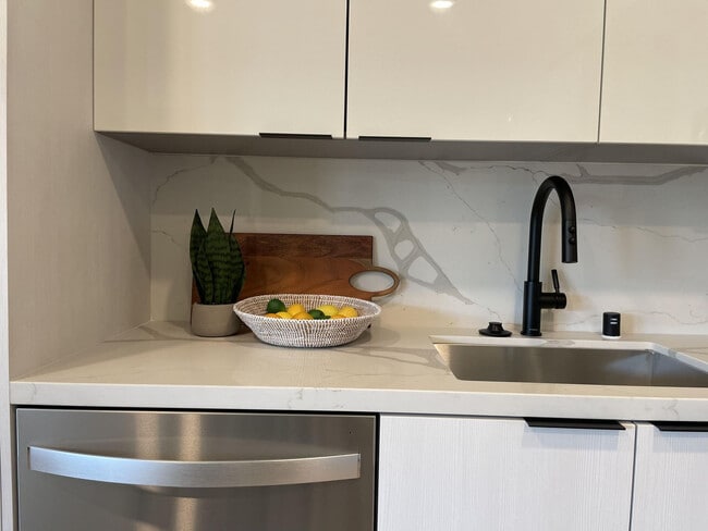 401 Cypress Ave, Unit SI ID1280658P