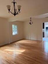 337 W Lomita Ave, Unit B in Glendale, CA - Foto de edificio - Building Photo