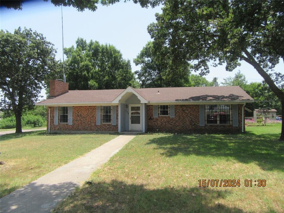 224 Randy St in Whitesboro, TX - Building Photo