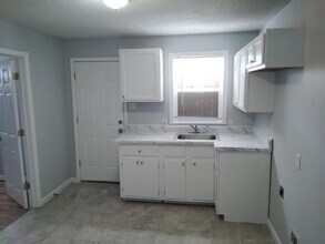 881 N Claybrook St in Memphis, TN - Building Photo - Building Photo