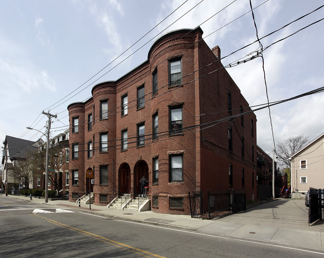 Columbia St. in Cambridge, MA - Foto de edificio - Building Photo
