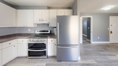 26 Sunset Terrace in Essex, CT - Building Photo - Building Photo