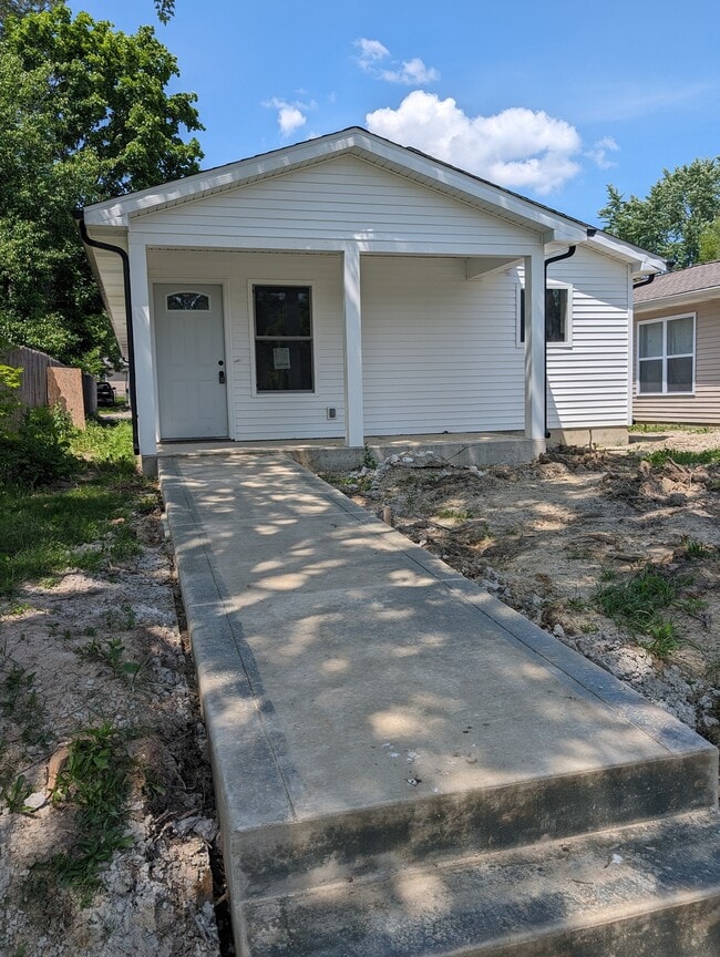property at 2421 Dodge Ave