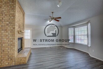 406 Valley Spring Dr in Arlington, TX - Building Photo - Building Photo