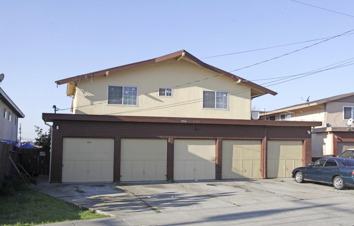 27141 Belvedere Ct in Hayward, CA - Foto de edificio