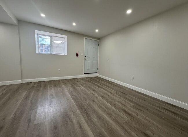 6900 Cedar Park Ave in Philadelphia, PA - Building Photo - Building Photo