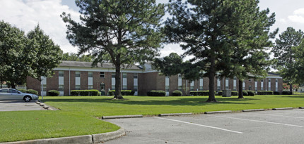 Belleville Meadows in Suffolk, VA - Foto de edificio - Building Photo