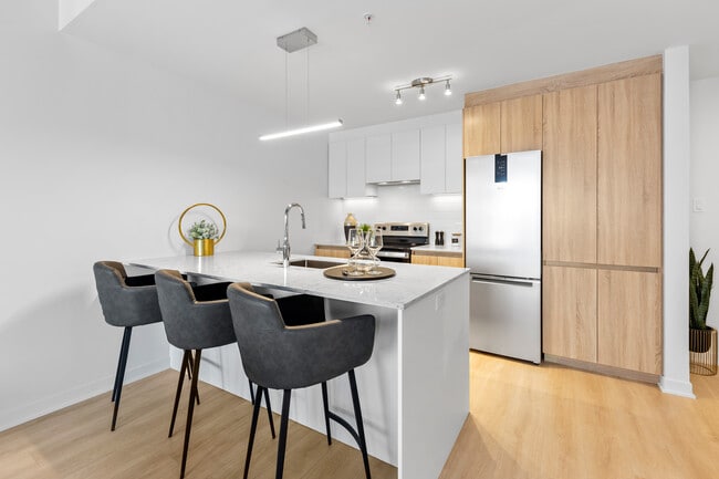 Eolia Appartements in Brossard, QC - Building Photo - Building Photo