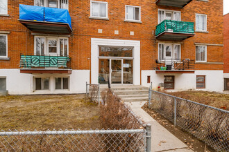 3780 Plamondon Av in Montréal, QC - Building Photo - Building Photo