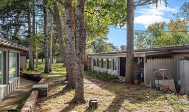 6600 6th Street Frontage Rd E, Unit #206 in Springfield, IL - Foto de edificio - Building Photo