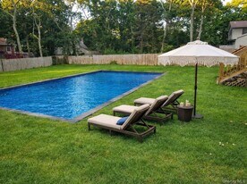 51 Ocean Ave in Hampton Bays, NY - Building Photo