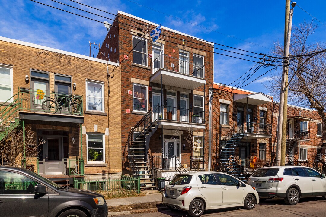 5811-5819 3E Av in Montréal, QC - Building Photo
