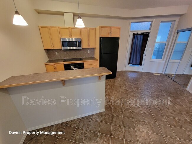 4831-104A 104a St NW in Edmonton, AB - Building Photo - Building Photo