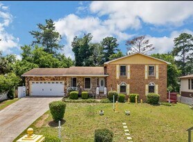 2970 Armstrong Dr in Macon, GA - Building Photo