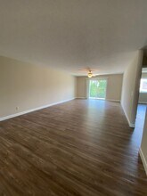 1563 Gunston Dr in New Richmond, WI - Building Photo - Building Photo