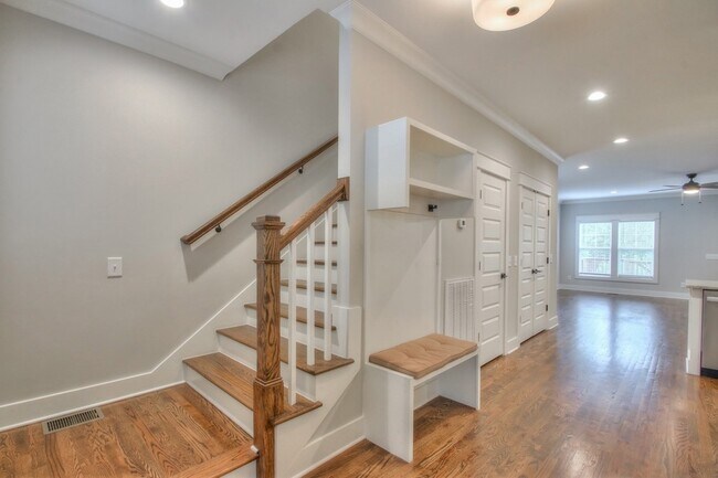 2211 15th Ave N, Unit 245 in Nashville, TN - Building Photo - Building Photo