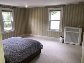39 Walter St, Unit 1 in Newton, MA - Foto de edificio - Building Photo