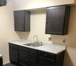 9 Catherine St, Unit 2-22222 in Highland Falls, NY - Building Photo - Building Photo