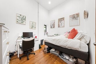 321 E 14th St in New York, NY - Building Photo - Building Photo