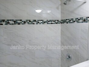 3353 Commercial Ave in South Chicago Heights, IL - Building Photo - Building Photo