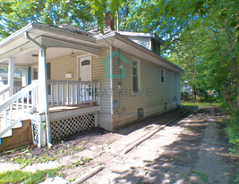 1204 Bellows St in Akron, OH - Building Photo - Building Photo